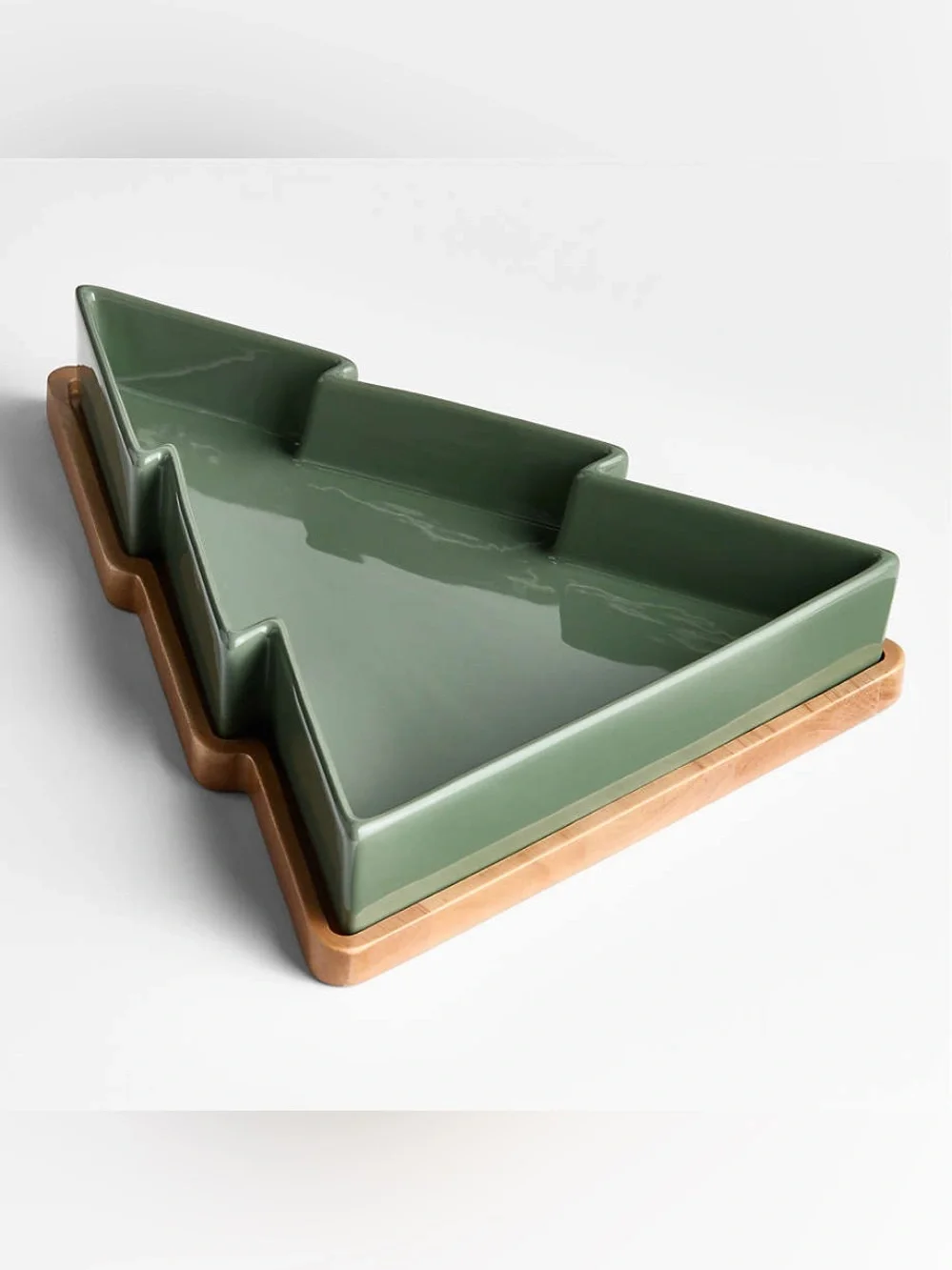 Brand New Crate & Barrel Oven-to-Table Holiday Tree Stoneware Dish, NWT